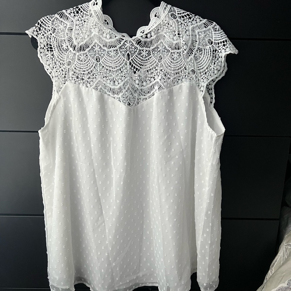 SHEIN maternity tops in great condition wore them one time size XL